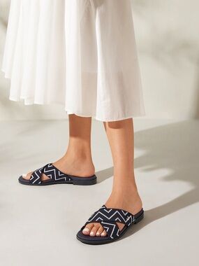 Vivaia • Paige Arch Pro Slide Sandals EU 41.5/US 10